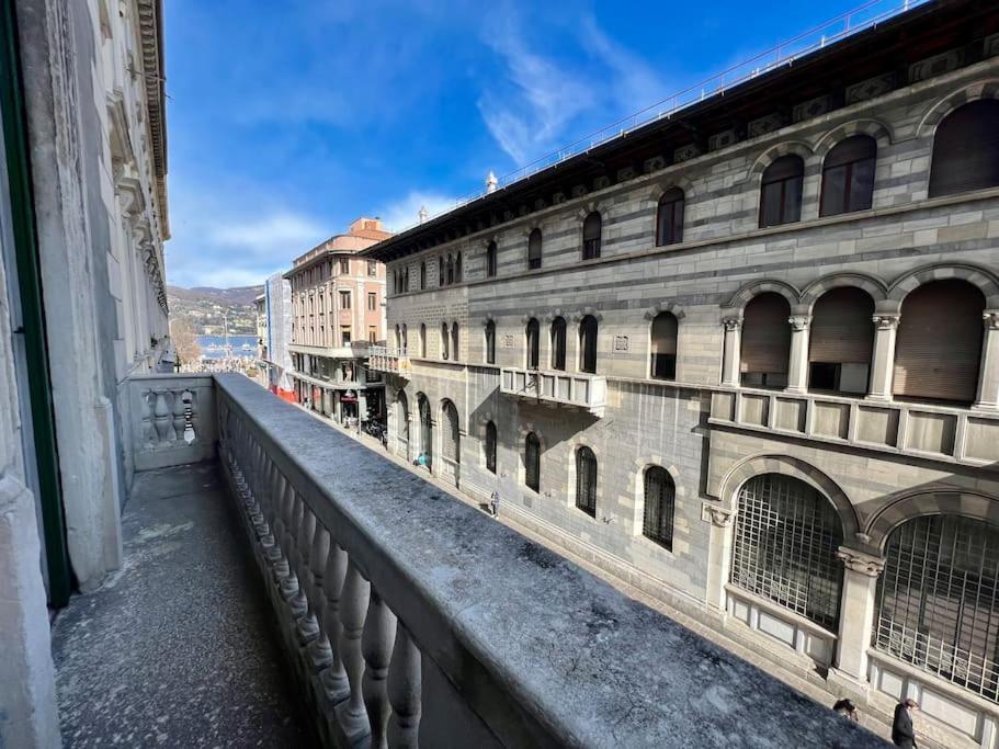 Esclusivo 130Mq Fronte Duomo E Lago E Terrazza Комо Екстериор снимка
